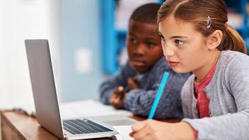 NEW TECHNIQUES IN TEACHING READING IN ENGLISH: THE “LOOK-READ” TECHNOLOGY